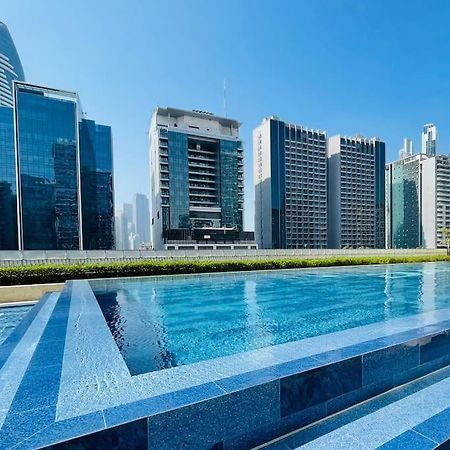 Vera Residences By Damac I 1Br Luxury Aparthotel ดูไบ ภายนอก รูปภาพ