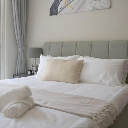 Vera Residences By Damac I 1Br Luxury Aparthotel ดูไบ ภายนอก รูปภาพ