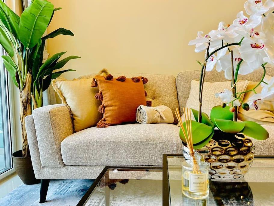 Vera Residences By Damac I 1Br Luxury Aparthotel ดูไบ ภายนอก รูปภาพ